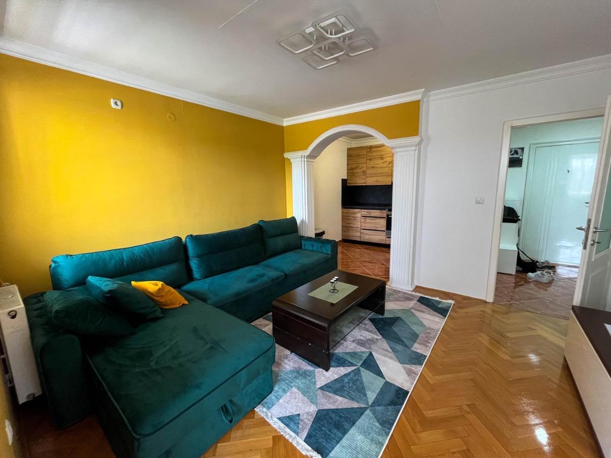 Apartman Ruby โดโบย ภายนอก รูปภาพ